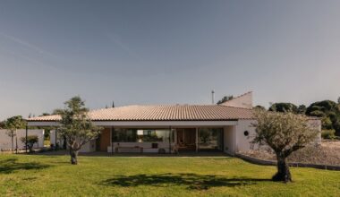 Prefab Meets Handicraft in This Airy Spanish Home