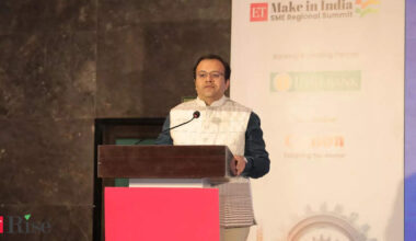 Entrepreneurial spirit lights up Surat at ET Make in India SME Summit