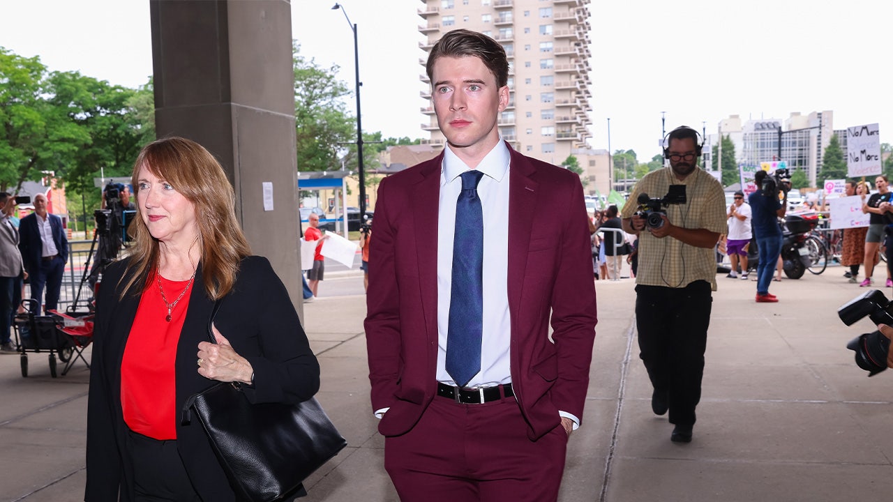 Former Philadelphia Flyer and 4 other acquitted in sex assault case