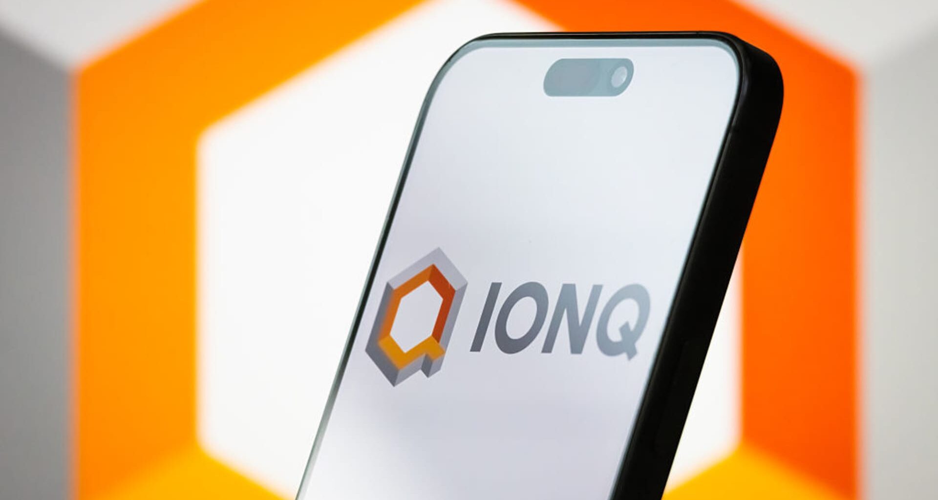 'The era of quantum supremacy is just around the corner,' IonQ CEO says