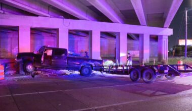 High-speed chase hits 100+ mph before crash, arrest in DFW