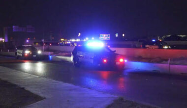 Person struck, killed while running across I-35, San Antonio police say