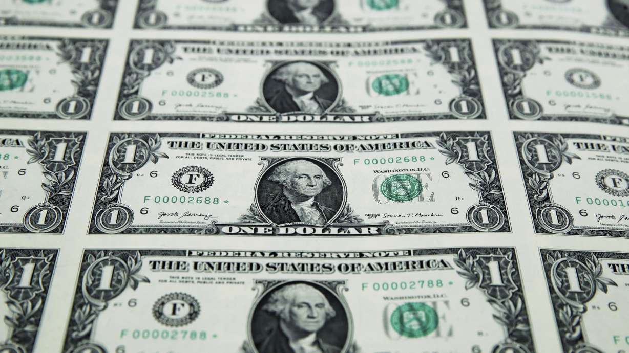 More Americans shift money to accounts with investment income, study says