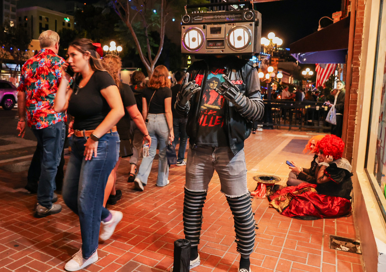 Monarch School students tell Comic-Con panel how Esports inspire them