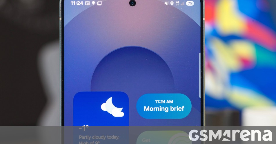 Samsung is reportedly shifting its One UI update strategy, to give priority to the foldables