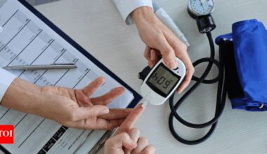 Is diabetes one of the first symptoms of pancreatic cancer? |