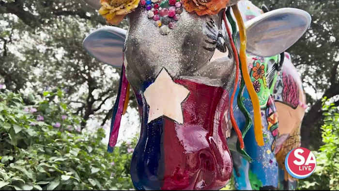 Win exclusive prizes from citywide CowParade scavenger hunt