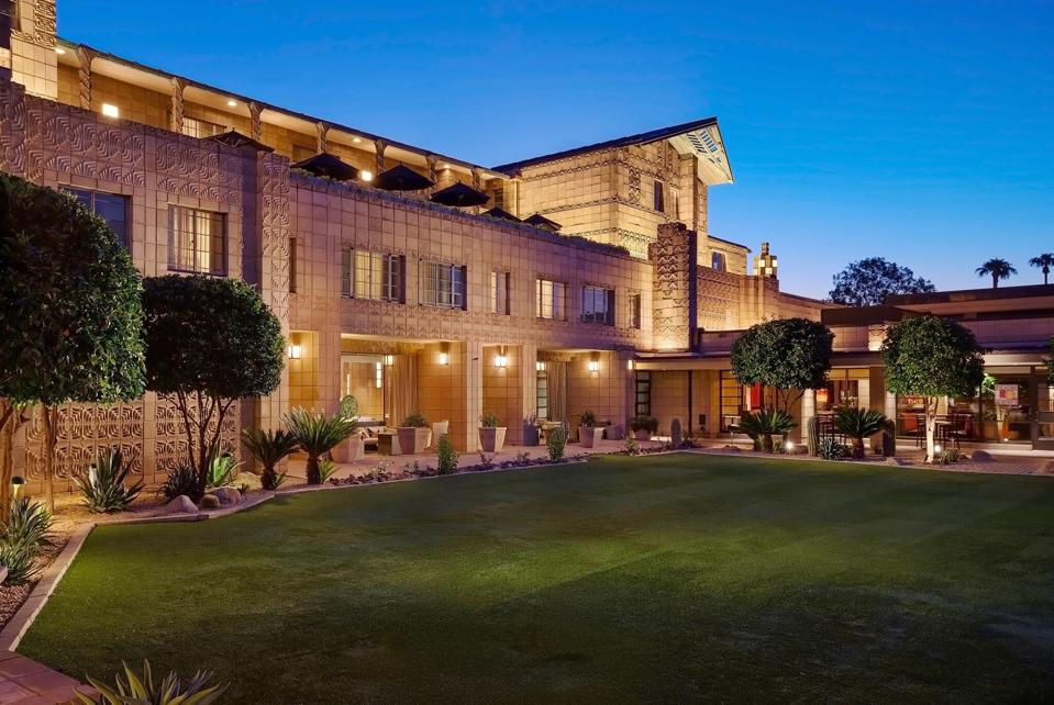 biltmore night