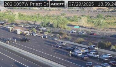 Five people hurt in multi-car crash on Loop 202 in Tempe