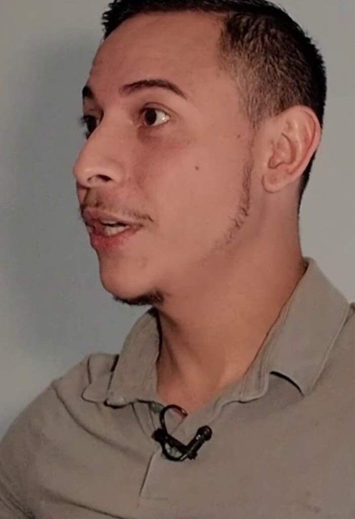 Man left with no A/C at Houston apartment complex