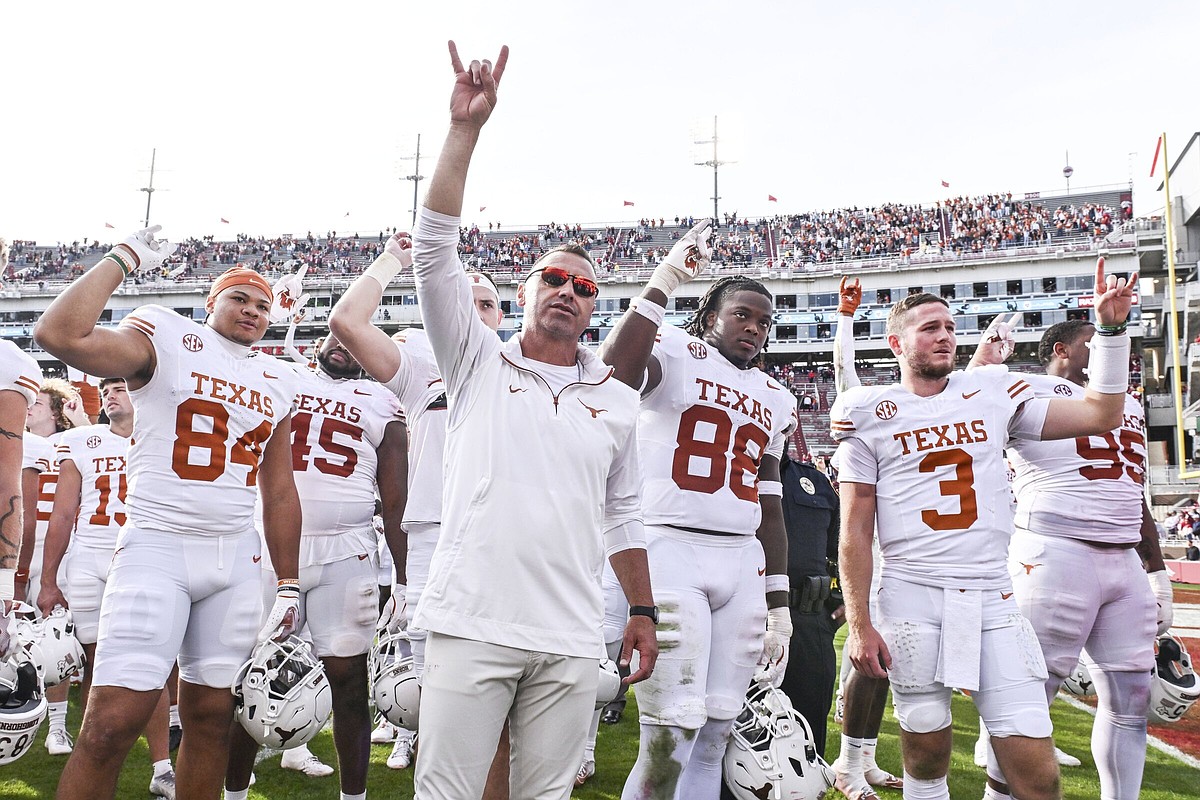 A lofty perch: Sarkisian, Manning, Longhorns eye run to title | The Arkansas Democrat-Gazette
