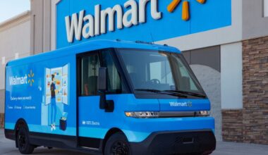 2 Walmart theft suspects in Arizona face total of 70 charges