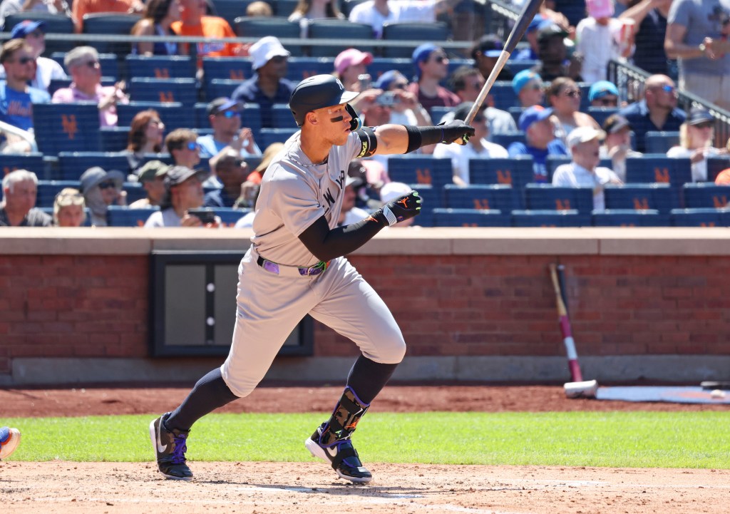 Aaron Judge hits a home run during the Yankees-Mets game on July 6, 2025. 