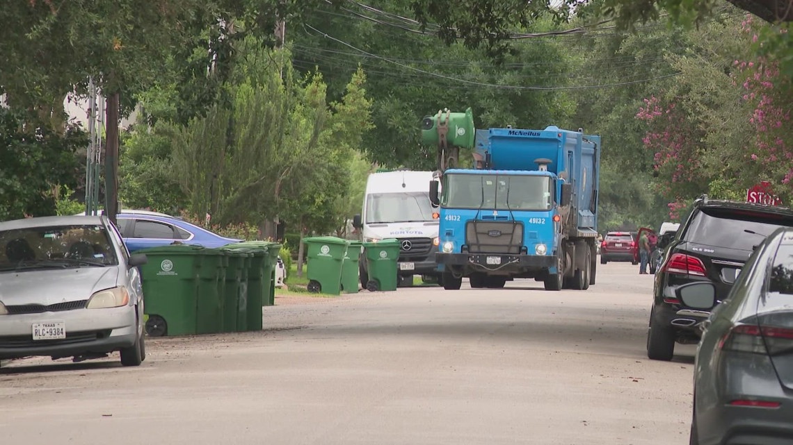 Houston weighs solid waste fee as recycling complaints hit 8,000