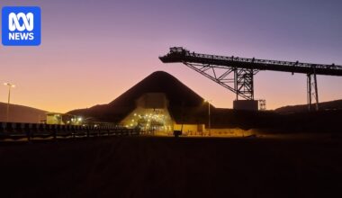 BHP ordered to pay workers an average $30,000 more after defeat in landmark labour hire ruling