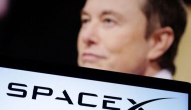 SpaceX warns investors Elon Musk could return to US politics, Bloomberg reports