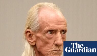 Landlord who stabbed Palestinian American boy to death dies in prison | Illinois