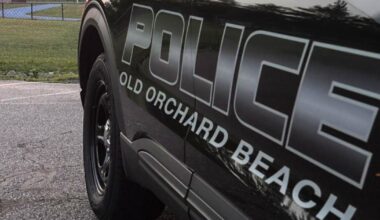 Officer arrested by ICE in Maine was cleared to work by federal government, police say