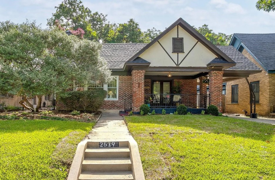 A Willing Avenue Tudor in Fort Worth's Ryan Place Is Going, Going, Gone