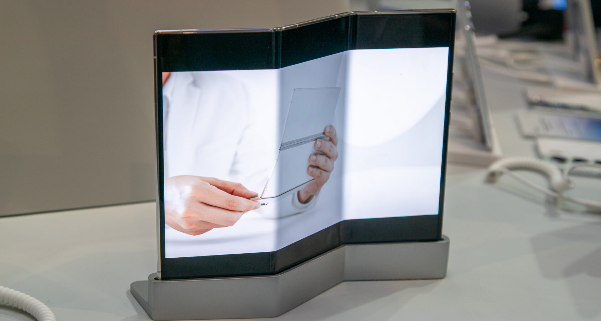 The TECNO Phantom Ultimate 2