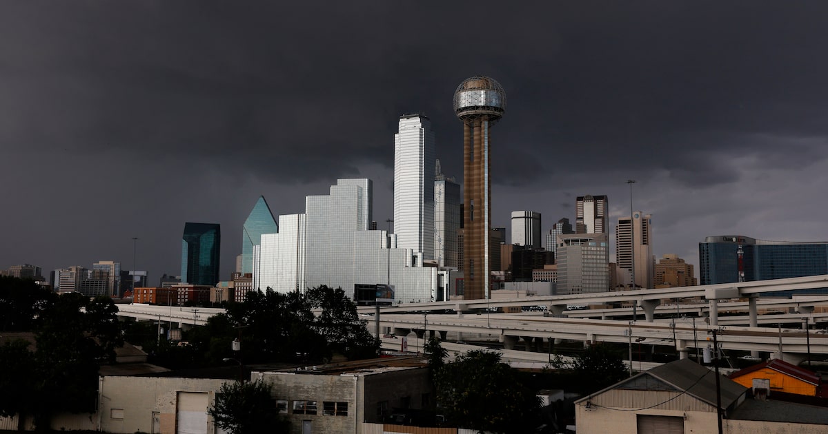 Slow moving storms bring heavy rain, flooded roads to parts of D-FW