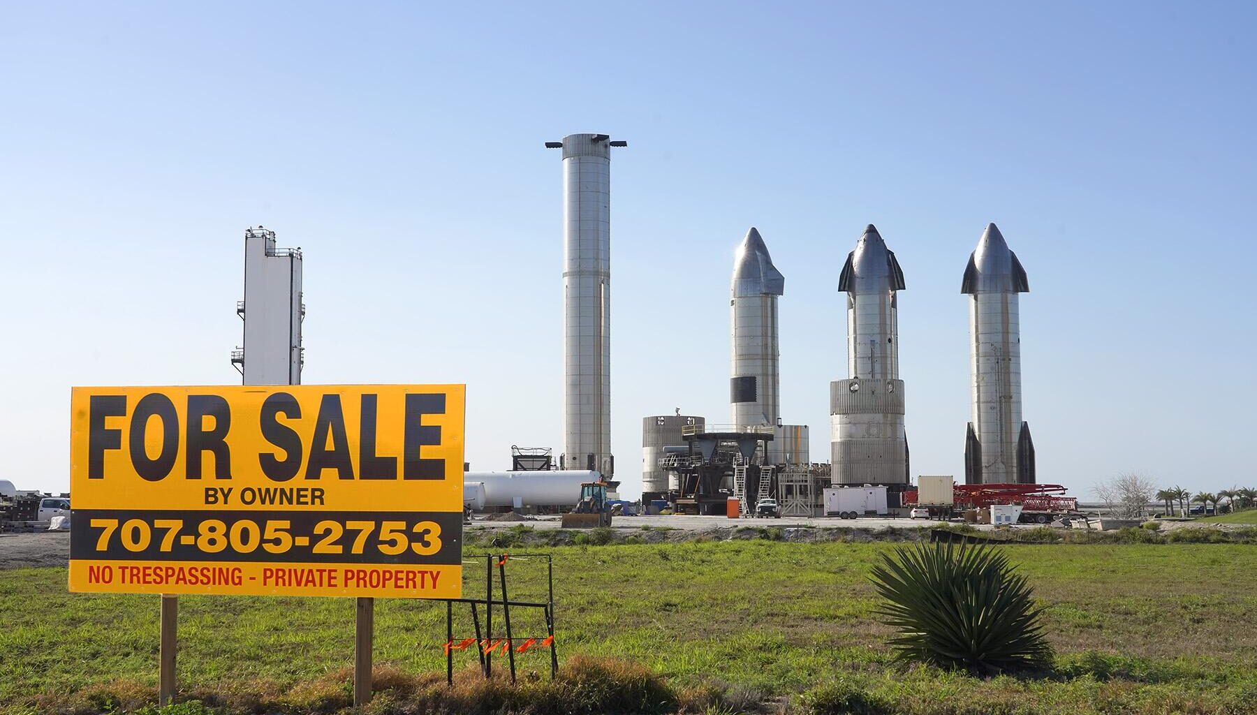 SpaceX’s New Town and Its Coastal Fallout