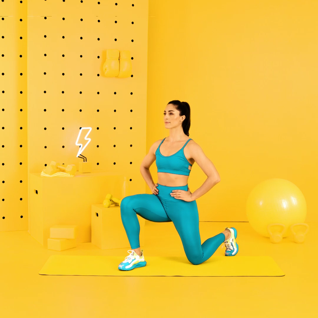 woman doing a lunge