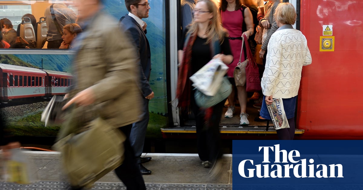 Nearly 1,000 Britons will keep shorter working week after trial | Four-day week