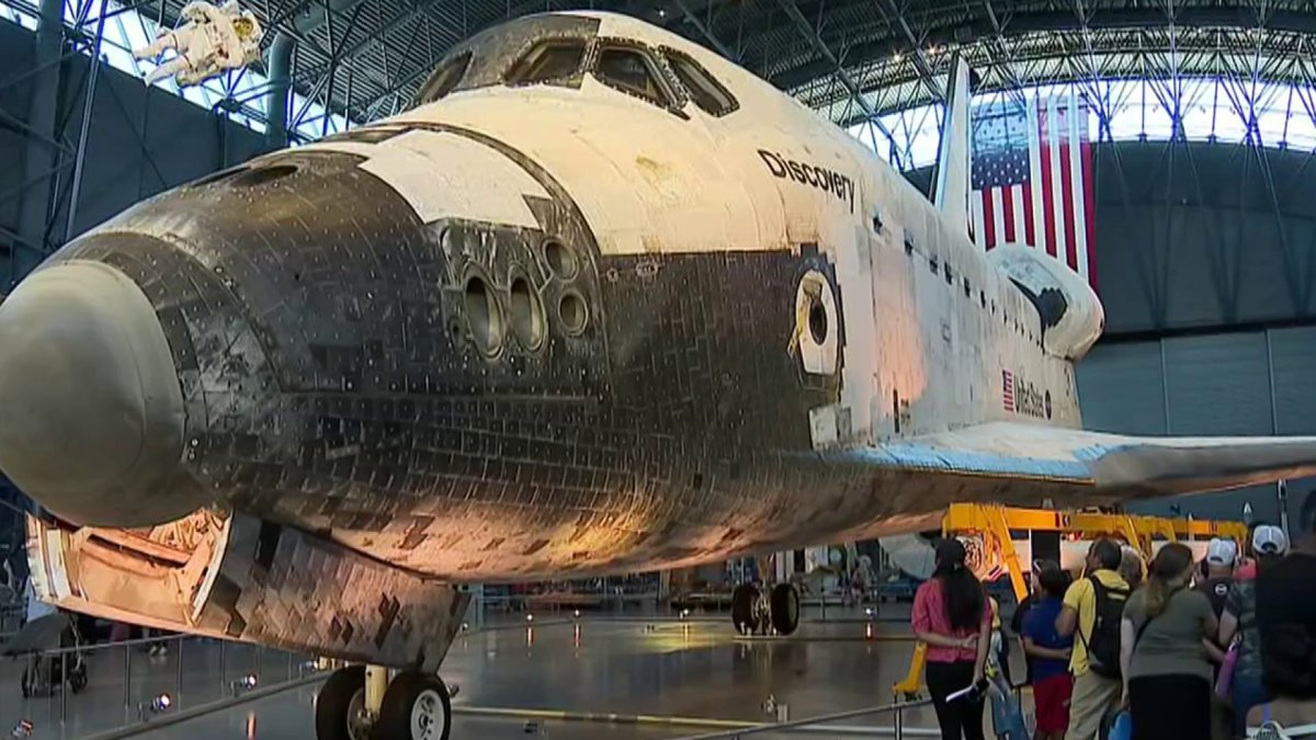 Texas senators want to take Discovery space shuttle away from Smithsonian – NBC4 Washington
