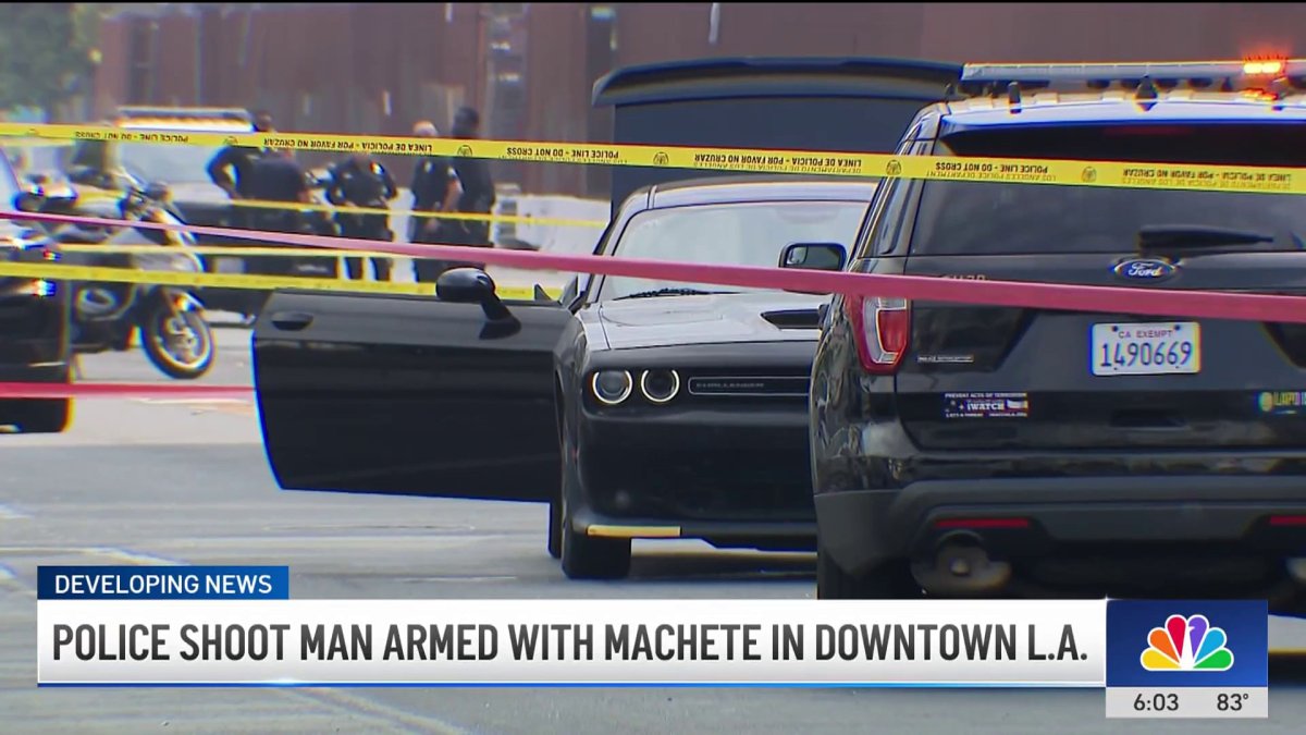 Police shoot man armed with machete in downtown LA – NBC Los Angeles