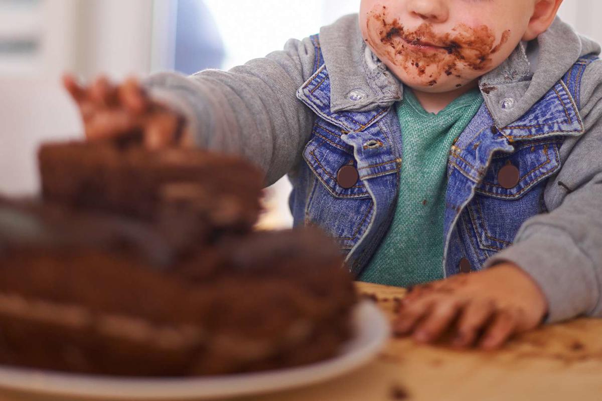 Mom 'Losing It' Over Mother-in-Law's Decision to Feed Her Child Cake Despite His Food Intolerances