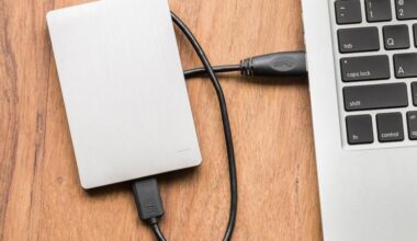 Exploring Three High Growth Tech Stocks In Asia