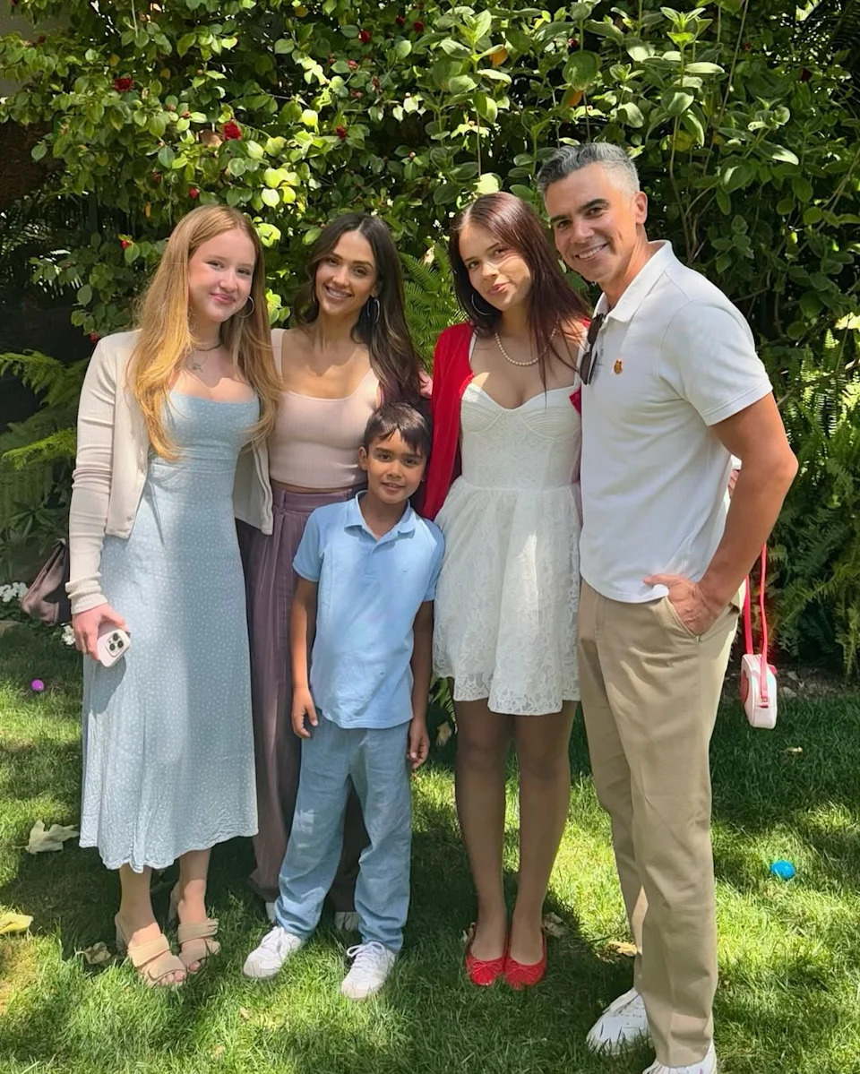 <p>Co-Parenting</p>