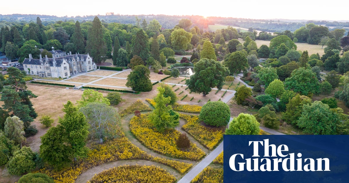 Turning over a new leaf: historic English gardens adapt to the changing climate | Plants
