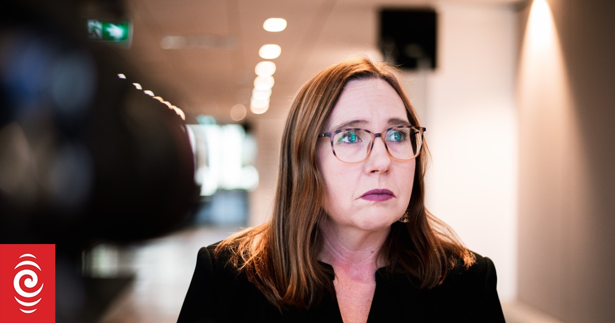 PSA takes legal action against MBIE over flexible working