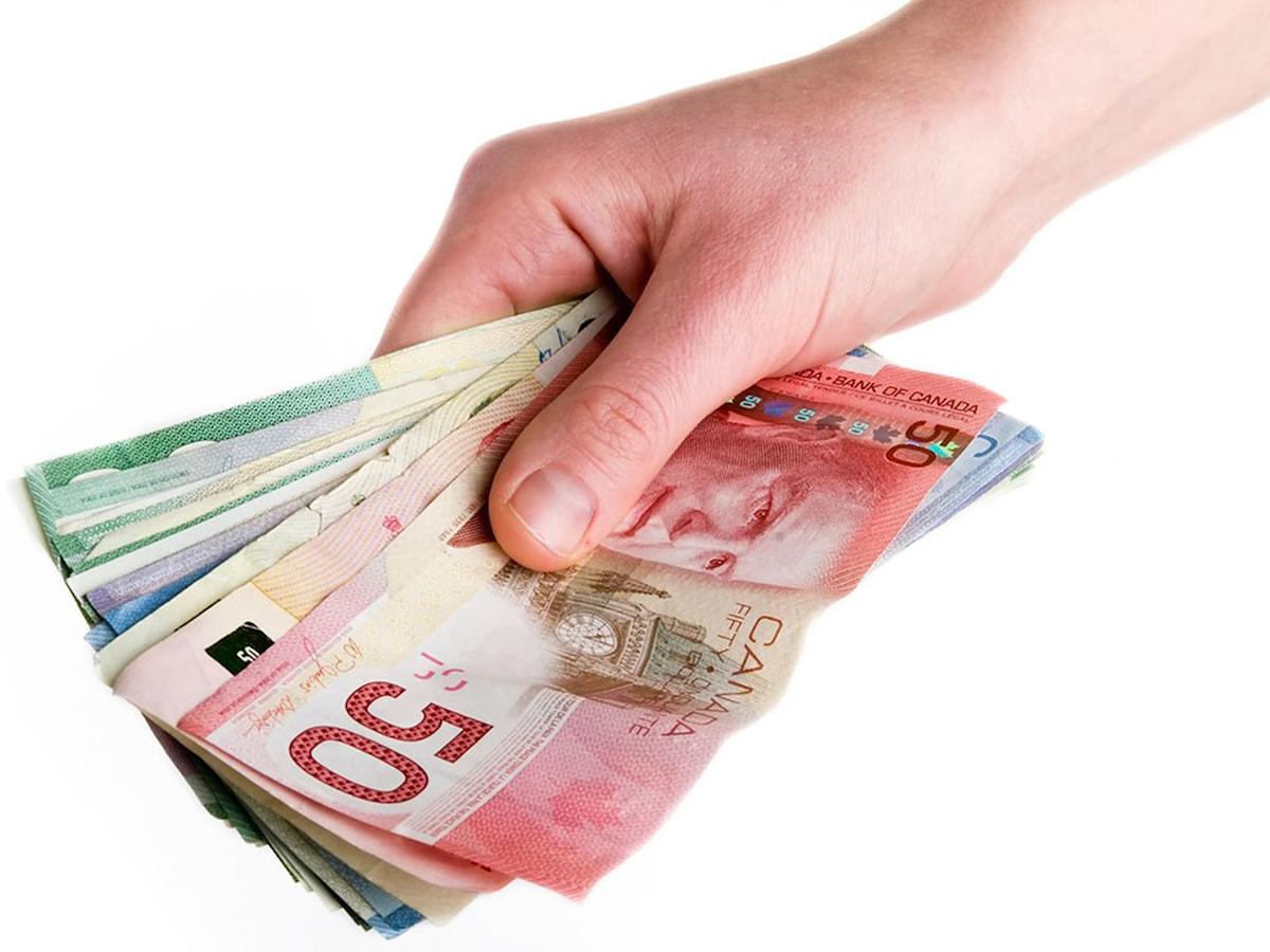Cracks widen in Canadians' record-breaking wealth creation