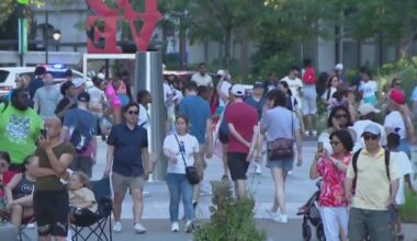 Thousands turn out to celebrate 4th of July in Philadelphia despite ongoing DC 33 strike