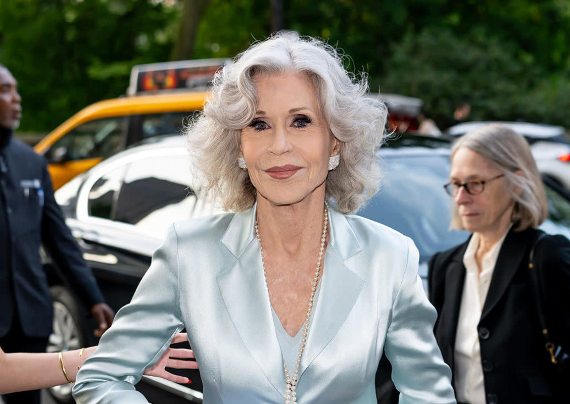 Jane Fonda, 87, Wears a Surprising Bedtime Outfit 'Because I'm Single'