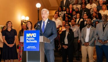 NYC schools 'shadow chancellor' to step down next month
