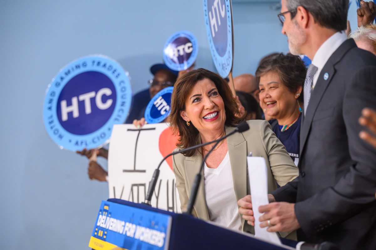 New York State increases unemployment benefits by more than $300 per week, pays off federal unemployment trust loan