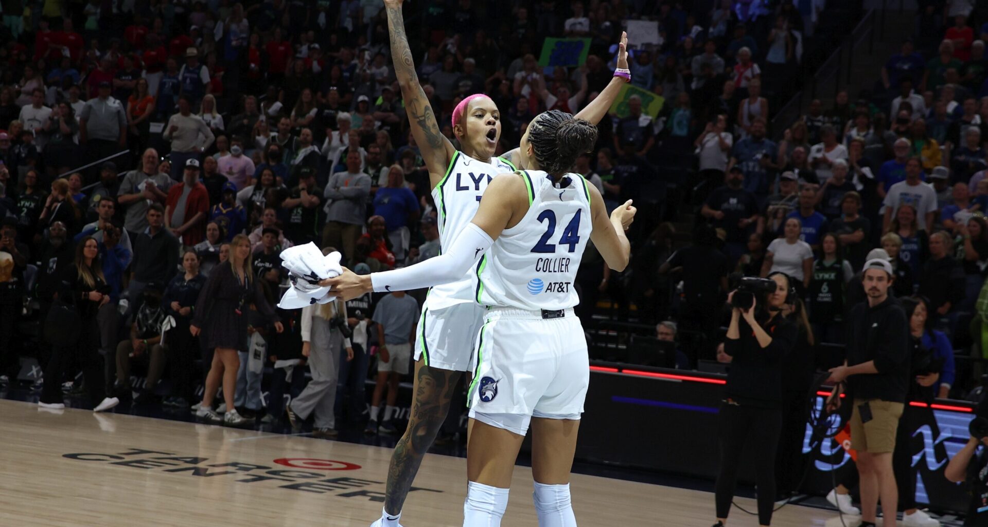 The Lynx vibes are strong on Team Collier