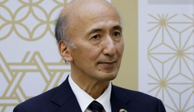 Ex-BOJ deputy chief Nakaso sees 'cracks' in dollar's supremacy