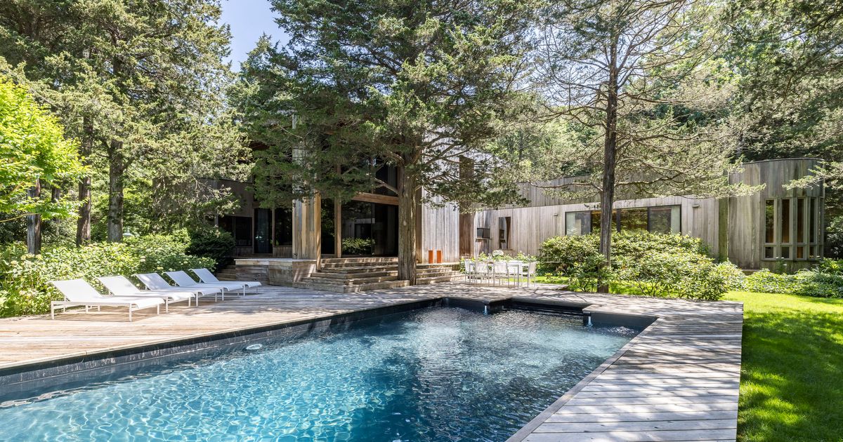 A Modern 1970s East Hampton House by R. Scott Bromley