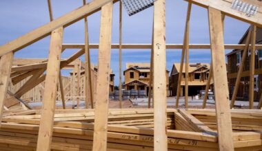 Hobbs signs law allowing farms to sell water to builders