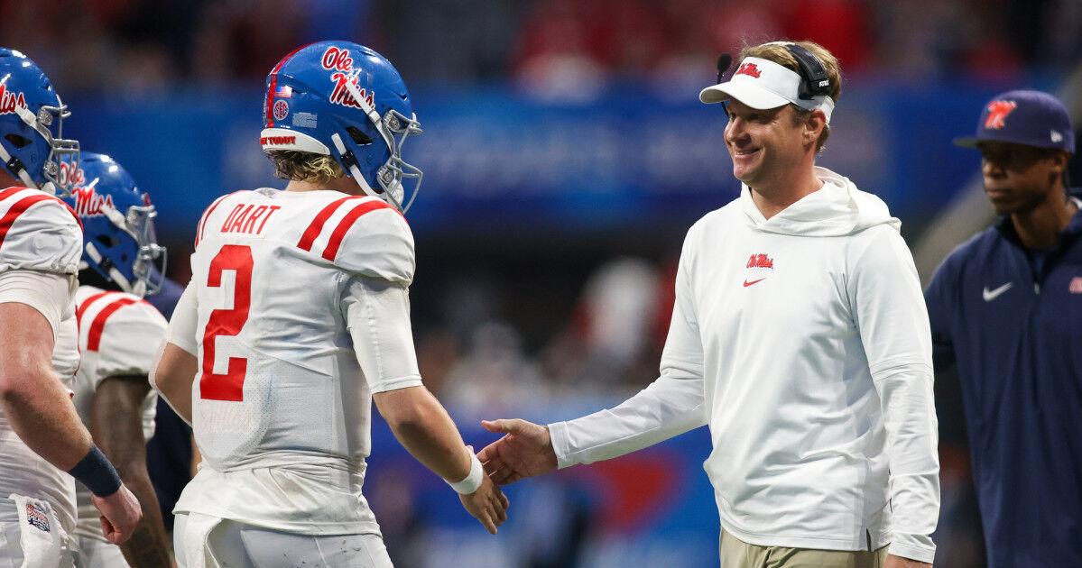 ‘Kiffin rule’ to eliminate faking injuries in effect for 202