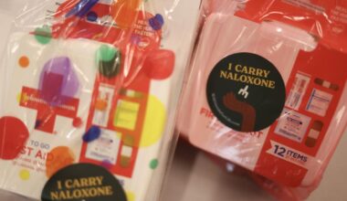 Where to get Narcan in the Yakima Valley, when to use it, how to save lives with it | Local