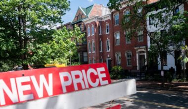 Homes are taking longer to sell in US markets that once flourished
