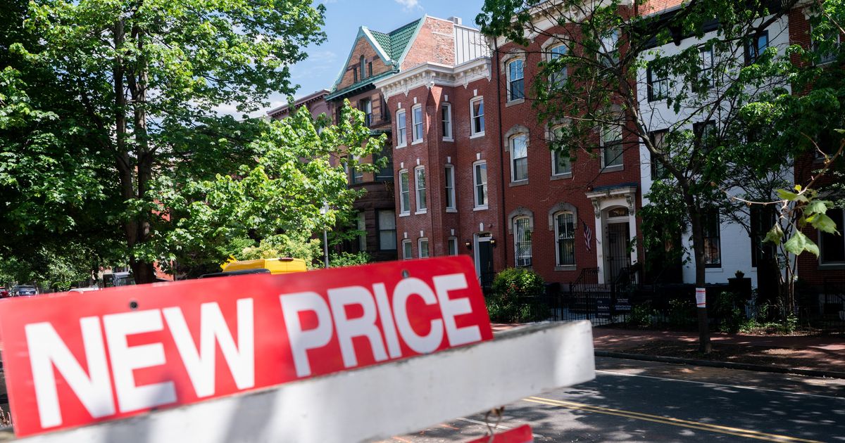 Homes are taking longer to sell in US markets that once flourished