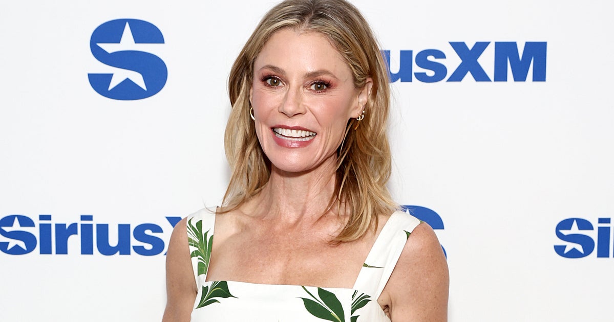 Julie Bowen Talks Aging and Return in Happy Gilmore Sequel