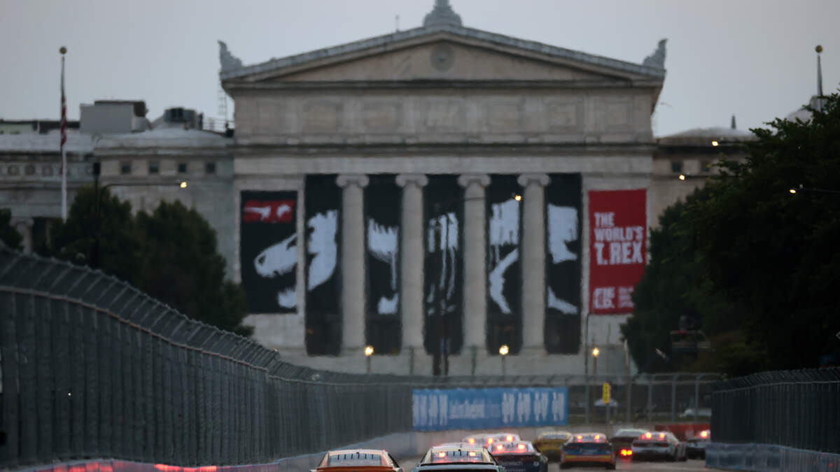What's Happening This Weekend: Nascar, Live Music, Festivals & More | V103
